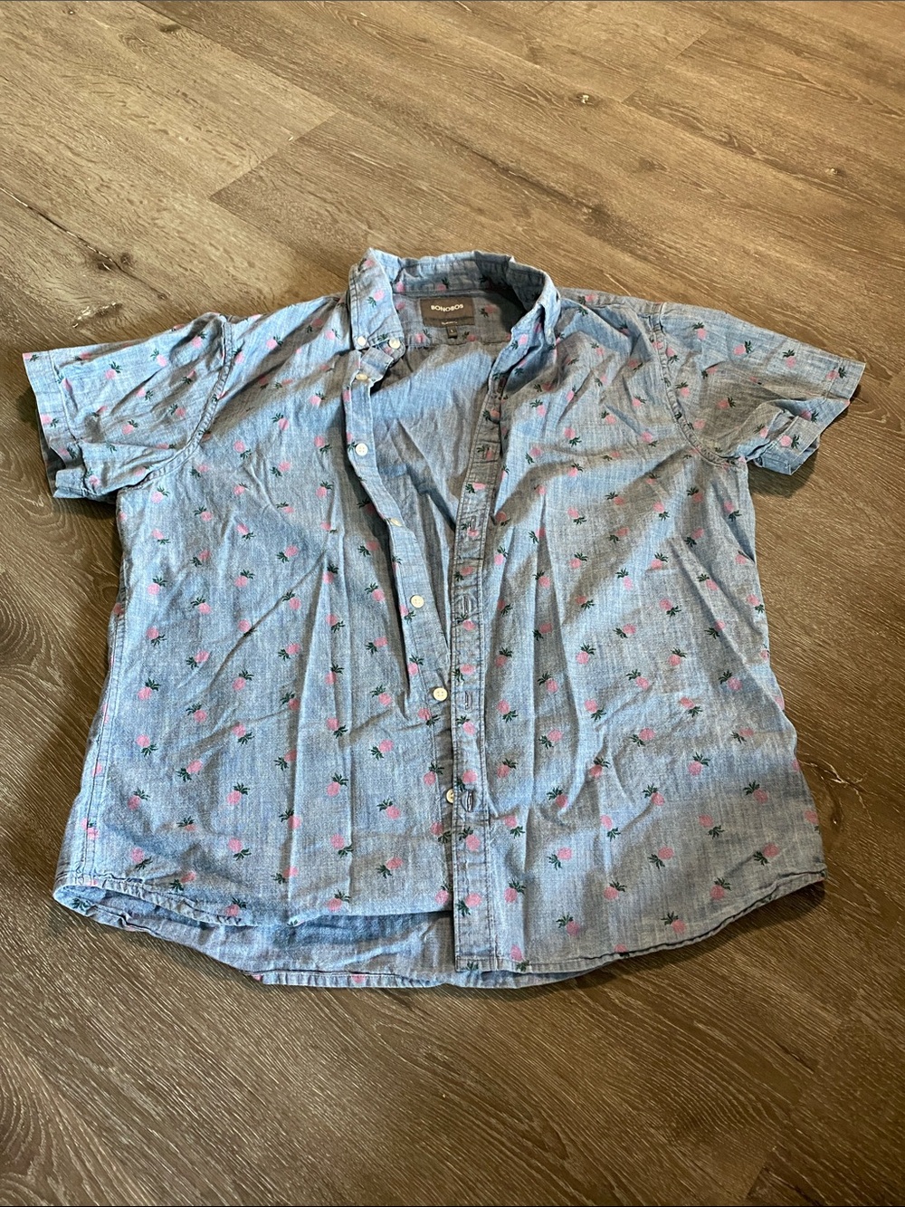 Bonobos Light Blue Short-Sleeve Button-Down with Pink Pineapple Motif